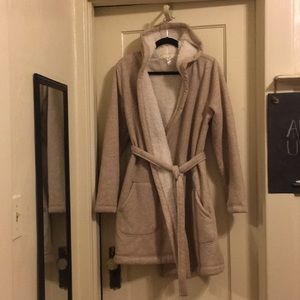 Gap Body Sherpa Lined Robe in Oatmeal